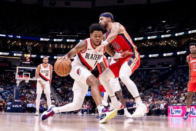 火箭险胜爵士豪取11连胜 独行侠险胜国王6连胜