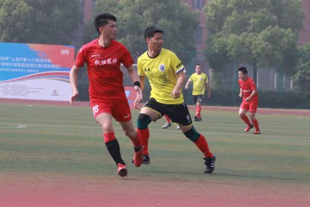 陈盈骏18+12首钢险胜广东 福建不敌天津